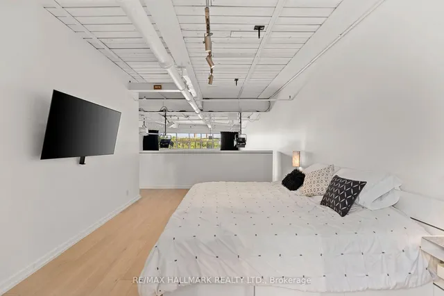 Additional image 18 of 1173 Dundas St Unit 226