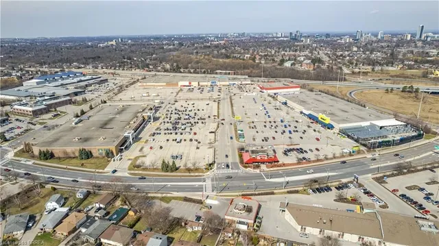 Additional image 9 of 581 Strasburg Rd