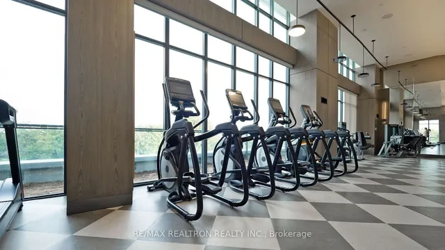 Additional image 28 of 30 Inn On The Park Dr Unit 305