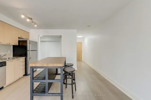Additional image 5 of 38 Joe Shuster Way Unit 1223