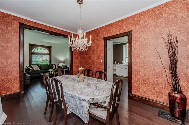 Additional image 12 of 7 Richmond Ave