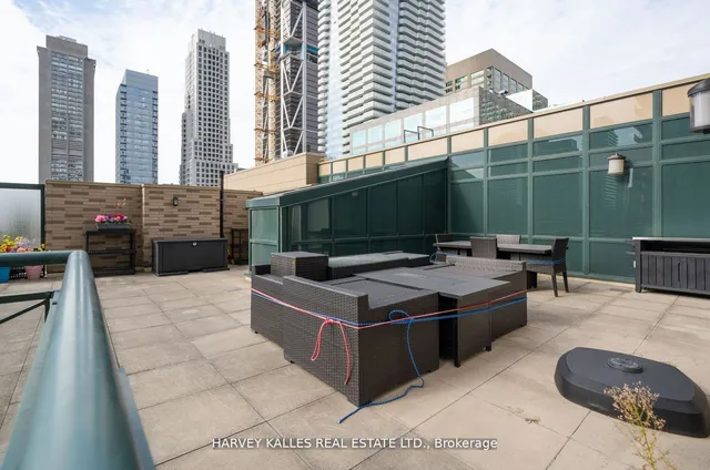 Additional image 33 of 35 Hayden St Unit 2901