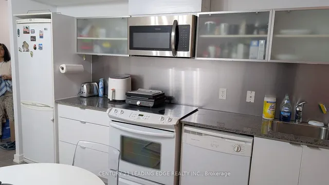 Additional image 8 of 4K Spadina Ave Unit 1523