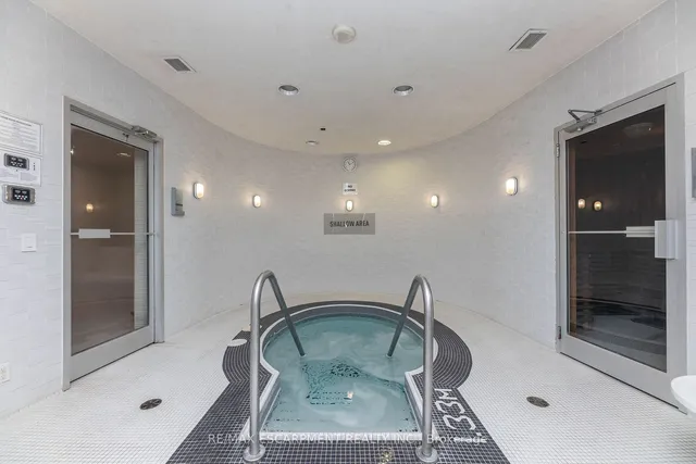 Additional image 26 of 14 York St Unit 5110