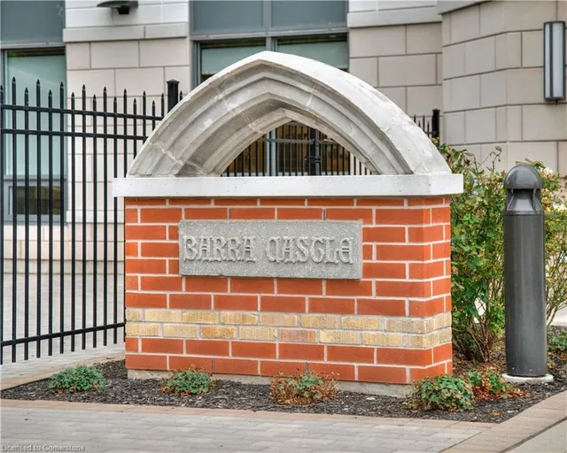 Additional image 4 of 399 Queen St S Unit 211