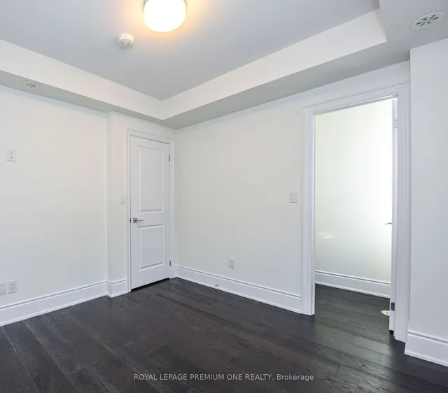 Additional image 22 of 71 Elder Ave Unit 64