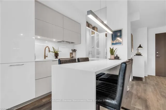 Additional image 3 of 15 LOWER JARVIS STREET Unit 910