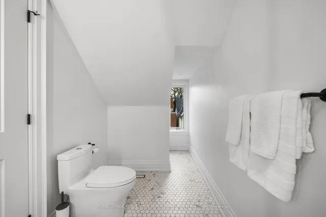 Additional image 20 of 11 Ottawa St