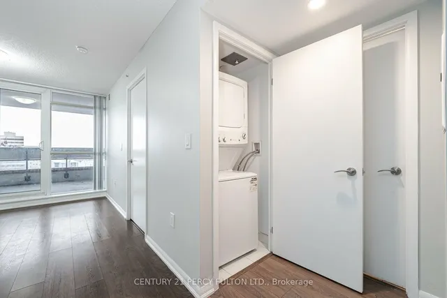 Additional image 15 of 830 Lawrence Ave Unit 501