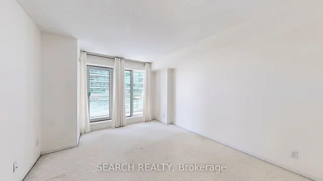 Additional image 17 of 10 Yonge St Unit 413