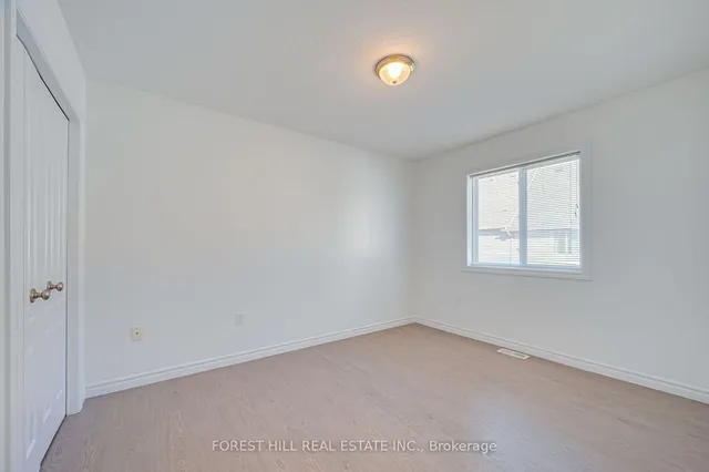 Additional image 23 of 55 Mooregate Cres Unit 15B