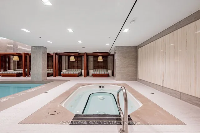 Additional image 30 of 170 Avenue Rd Unit 611