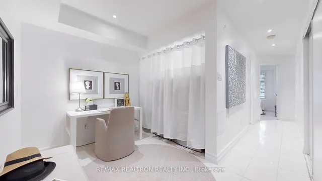 Additional image 22 of 25 Laidlaw St Unit 516