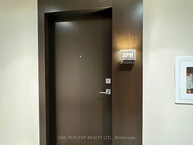 Additional image 10 of 2221 Yonge St Unit 3711