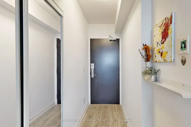 Additional image 25 of 159 Wellesley St Unit 3101