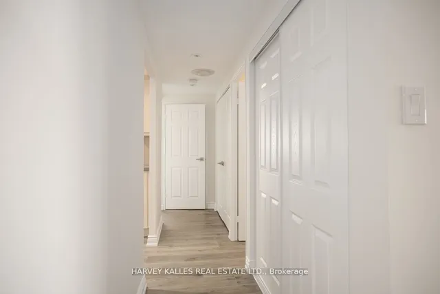 Additional image 16 of 55 Skymark Dr Unit 2903