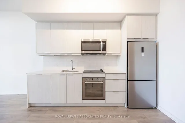 Additional image 9 of 36 Forest Manor Rd Unit 106