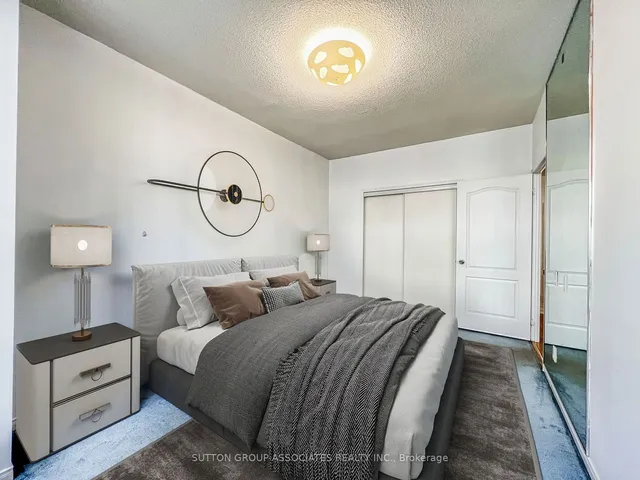 Additional image 5 of 555 Yonge St Unit 406