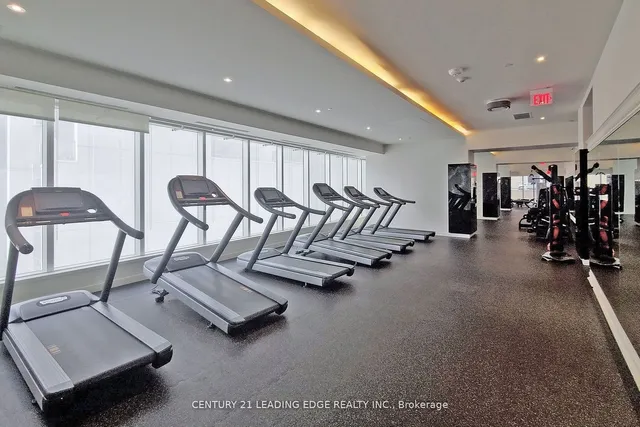 Additional image 34 of 197 Yonge St Unit 5402