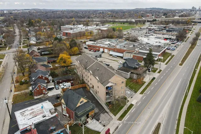 Additional image 40 of 1522 King St Unit 302