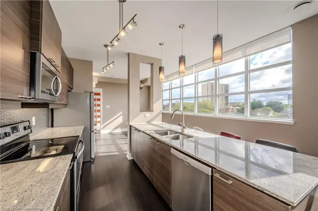 Additional image 22 of 112 Benton St Unit 604