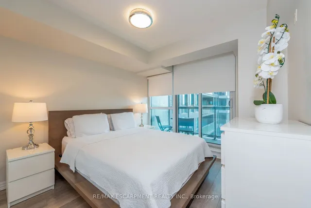 Additional image 16 of 80 Esther Lorrie Dr Unit 802