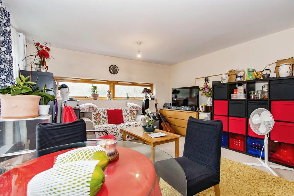 Additional image 4 of Moonraker Square, Street