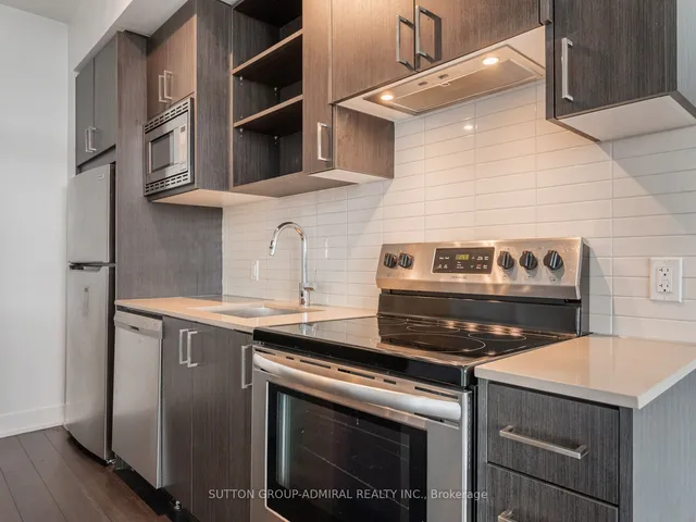 Additional image 10 of 60 George Butchart Dr Unit 314