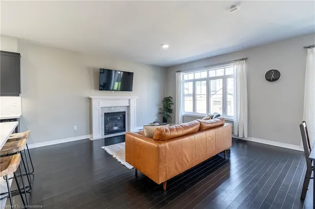 Additional image 15 of 219 Falconridge Dr