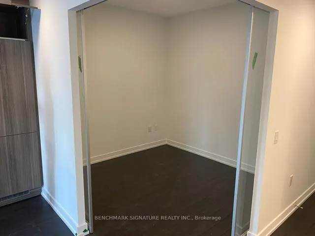 Additional image 7 of 39 Roehampton Ave Unit 710