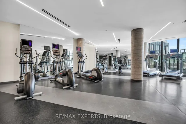 Additional image 31 of 51 East Liberty St Unit 2207