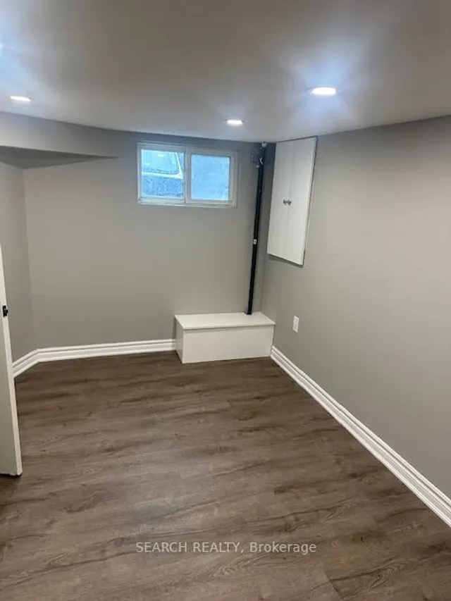 Additional image 31 of 65 Livingstone Ave