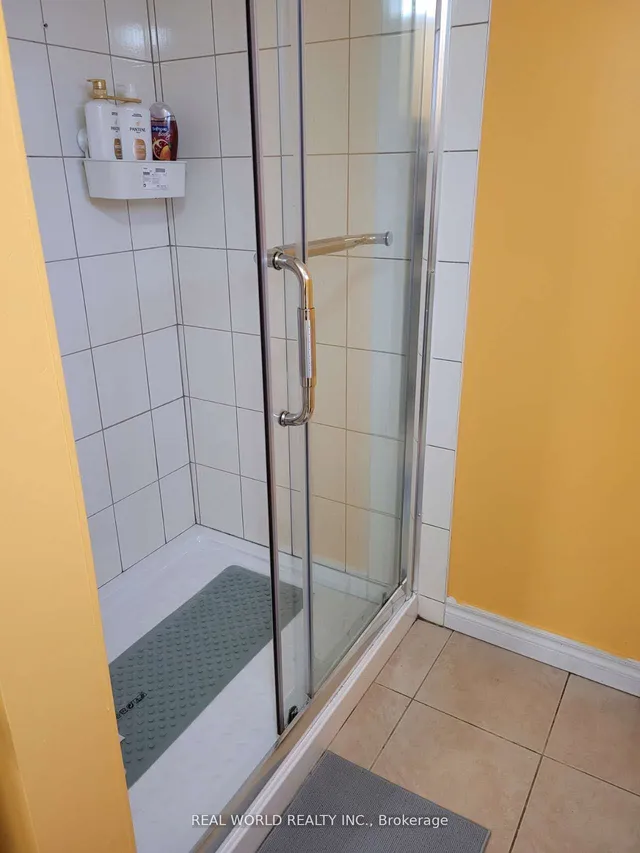 Additional image 25 of 46 Connaught Ave