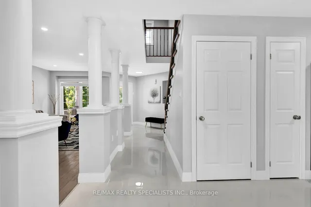 Additional image 10 of 92 Pebblecreek Dr