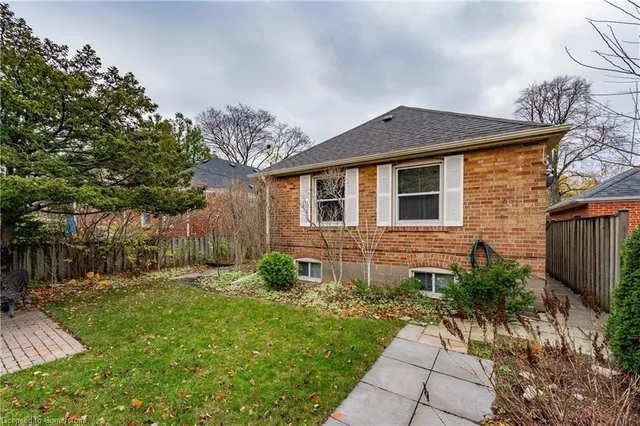 Additional image 20 of 26 Reid Manor