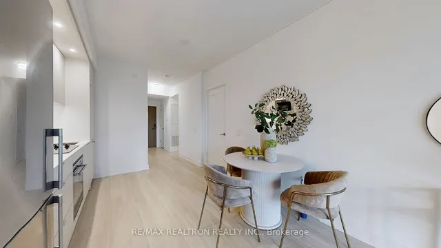 Additional image 10 of 30 Inn On The Park Dr Unit 305