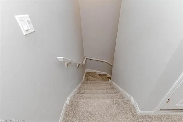 Additional image 24 of 122 Oat Lane