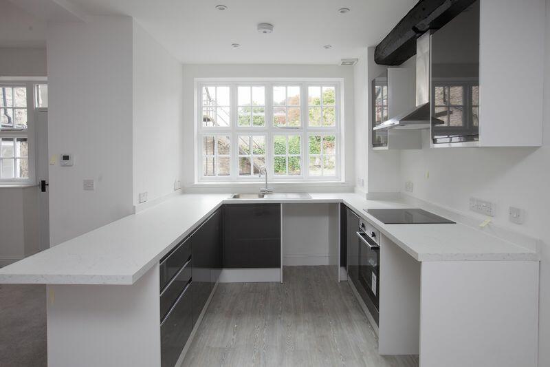 Additional image 11 of Mere