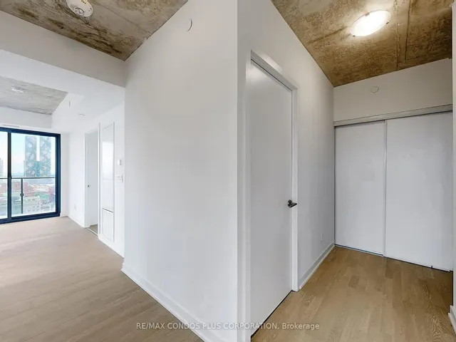 Additional image 33 of 47 Mutual St Unit 1907