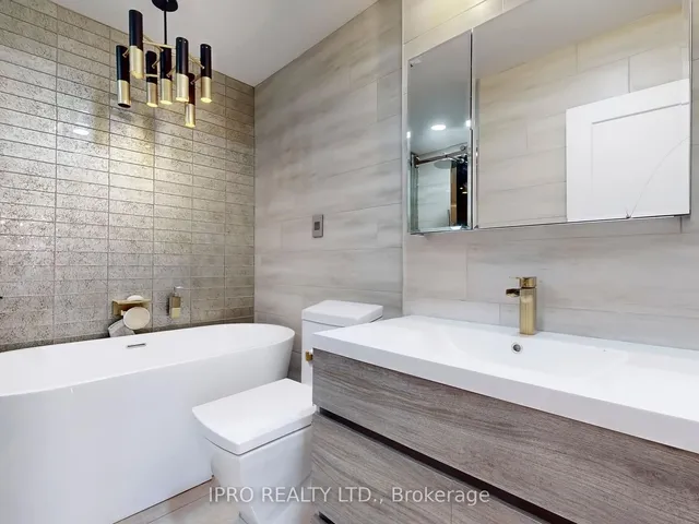 Additional image 10 of 228 Queens Quay Unit SPH2701