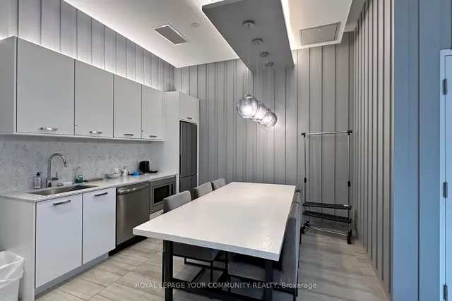 Additional image 31 of 1630 Queen St Unit 502