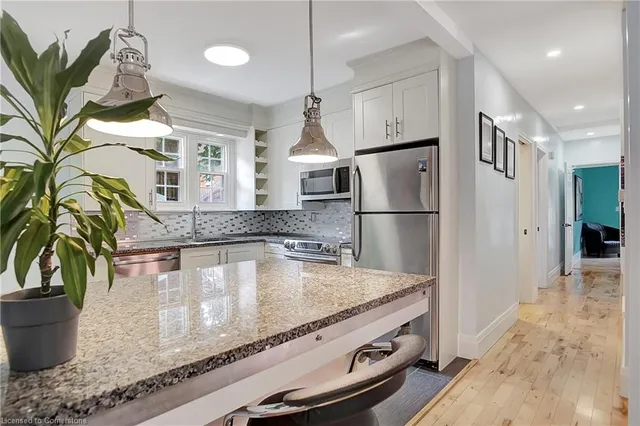 Additional image 12 of 87 Simeon St