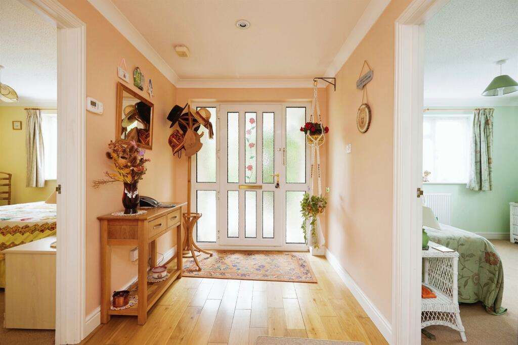 Additional image 19 of Grants Close, WINCANTON