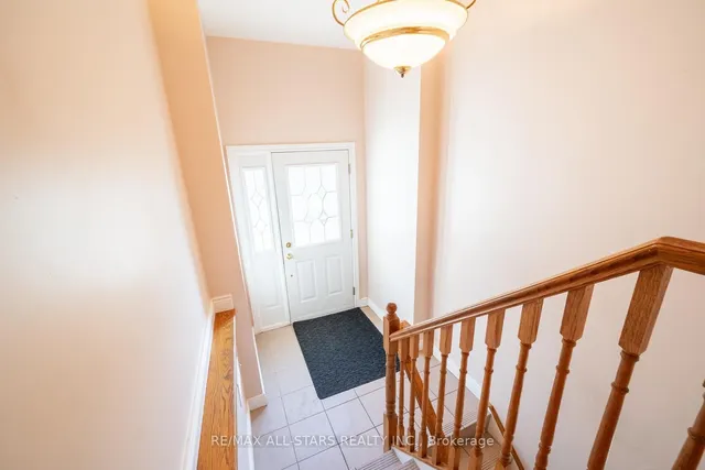 Additional image 18 of 30 Orangewood Cres