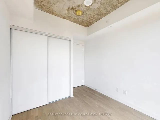 Additional image 26 of 47 Mutual St Unit 1907