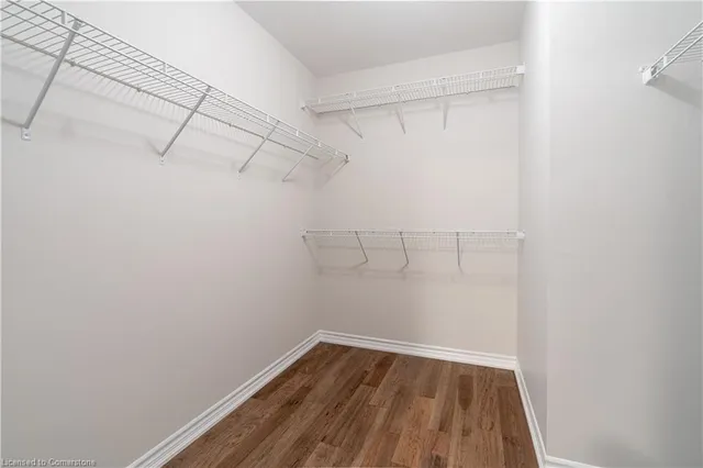 Additional image 33 of 37 Blue Oak Street