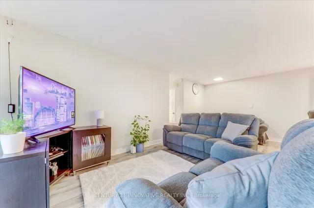 Additional image 15 of 100 Wingarden Crt Unit 1809