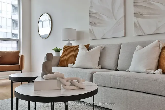 Additional image 7 of 230 Queens Quay Unit 820