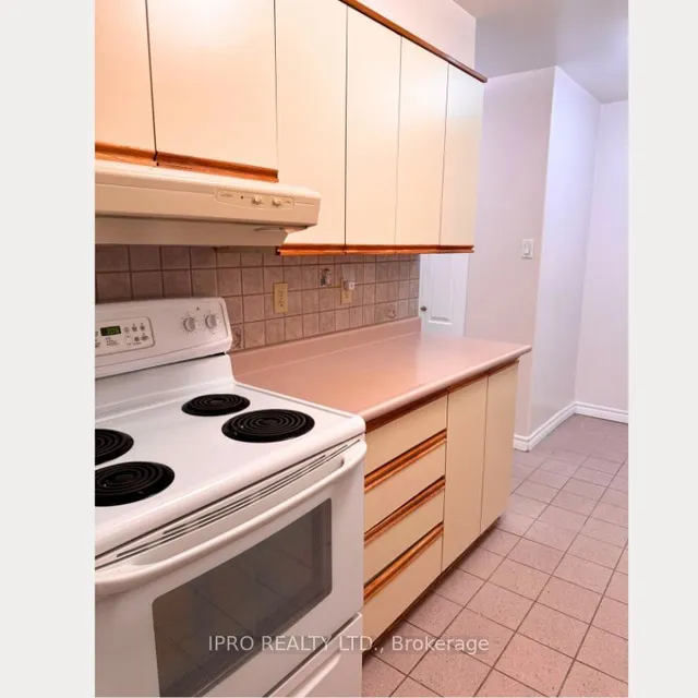 Additional image 11 of 65 Southport St Unit 606