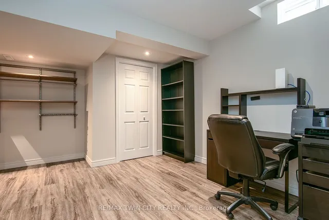 Additional image 31 of 508 Topper Woods Cres